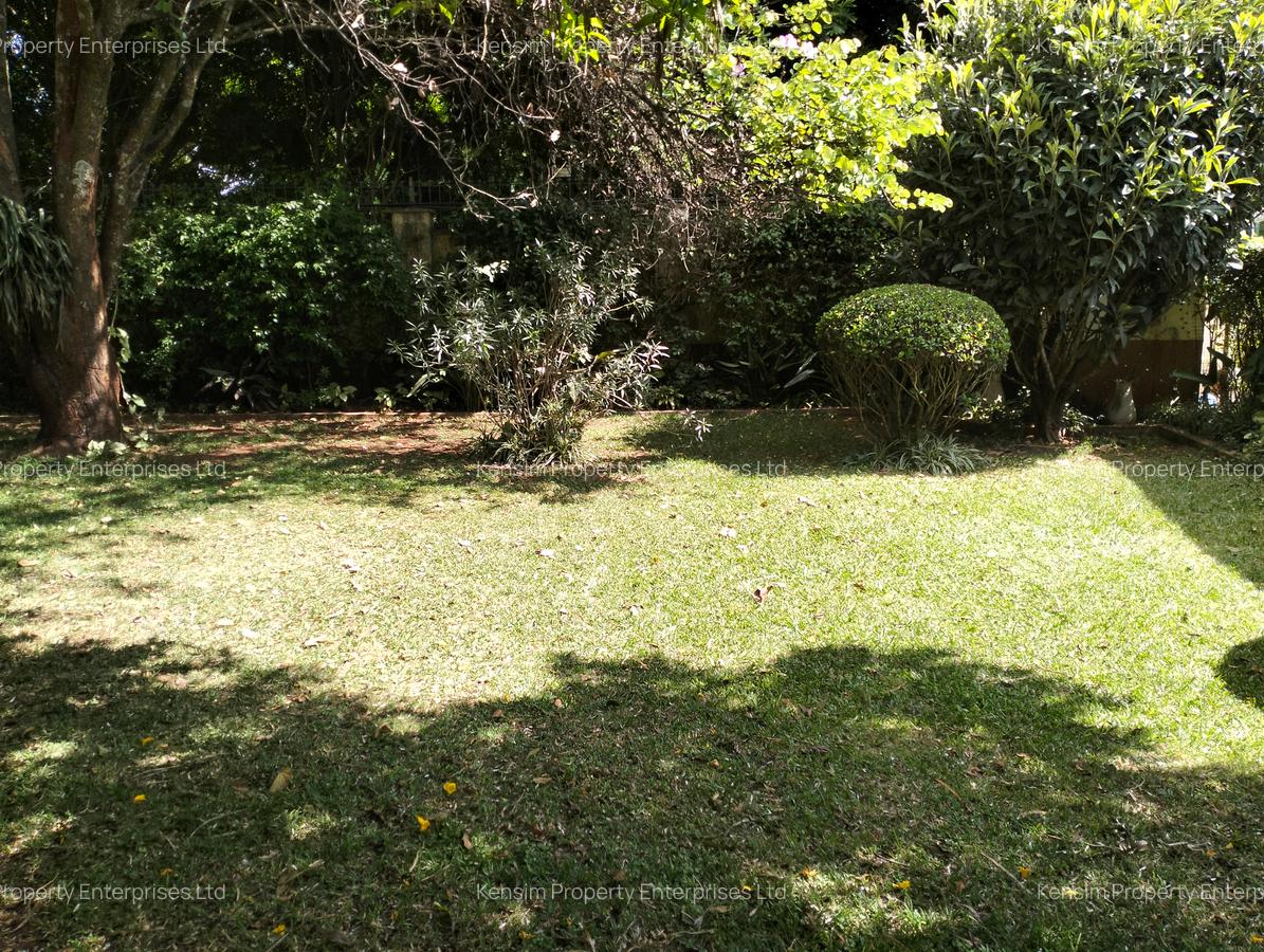 4 Bed Townhouse with En Suite in Lavington - 2