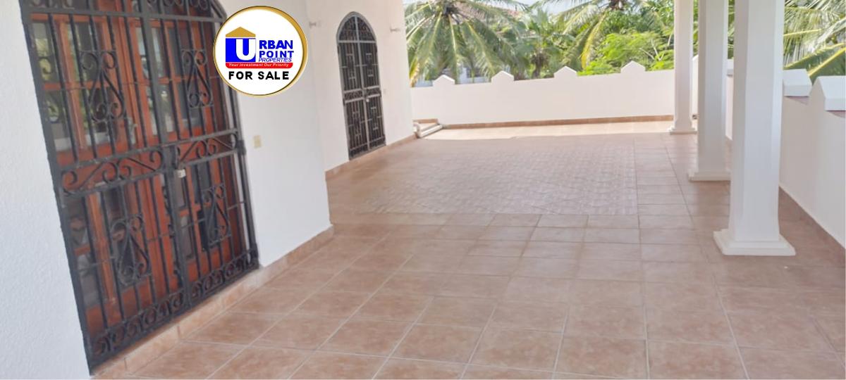 3 Bed Villa with En Suite in Watamu - 14