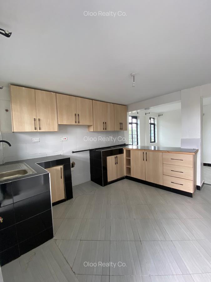 3 Bed Apartment with En Suite at Kabiria Road - 6