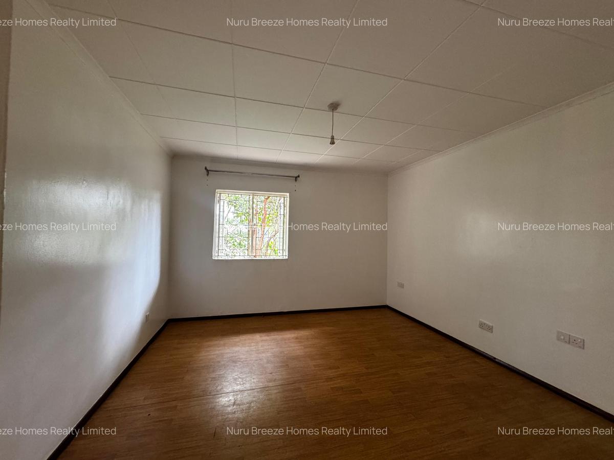 4 Bed House with En Suite in Kyuna - 15