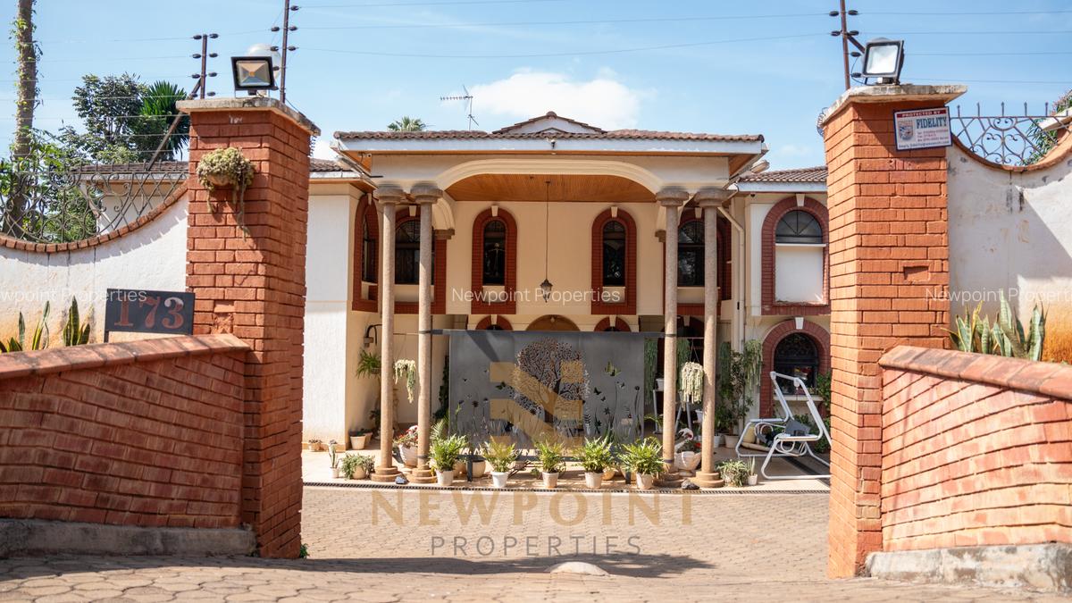 5 Bed House with En Suite in Gigiri - 3