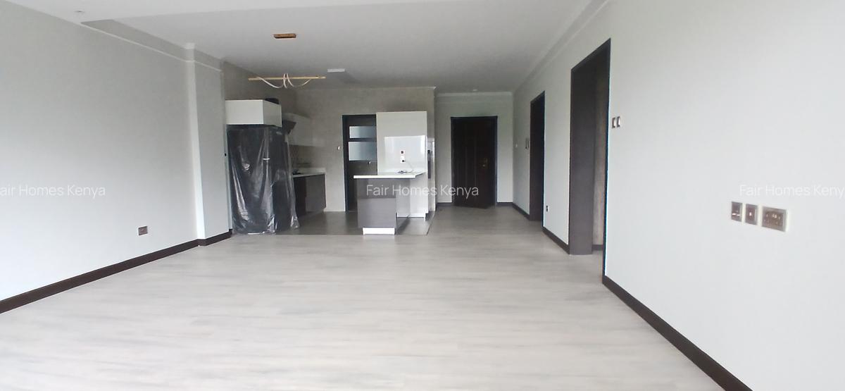 2 Bed Apartment with En Suite at Riverside Drive - 5