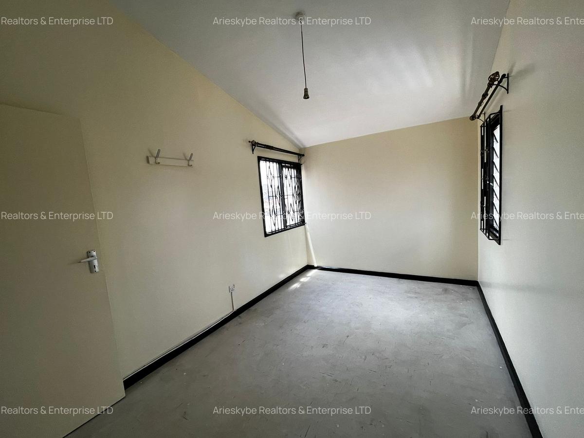 4 Bed House with Garden in Buruburu - 6