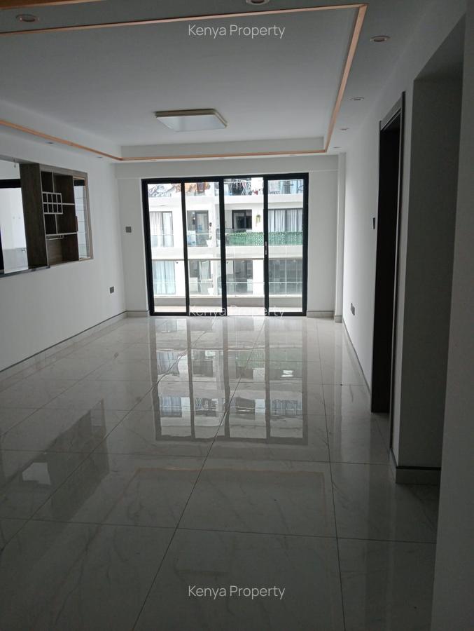 2 Bed Apartment with En Suite at Riverside Drive - 14