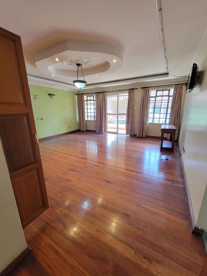 5 Bed Townhouse with En Suite in Kileleshwa - 13