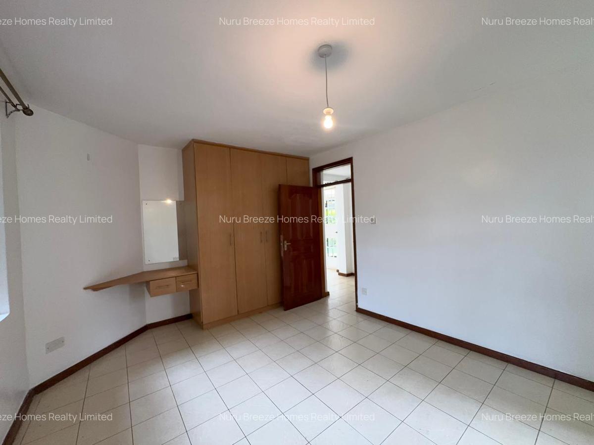 4 Bed Townhouse with En Suite in Spring Valley - 9