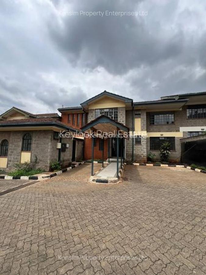 4 Bed Townhouse with En Suite in Lavington - 1