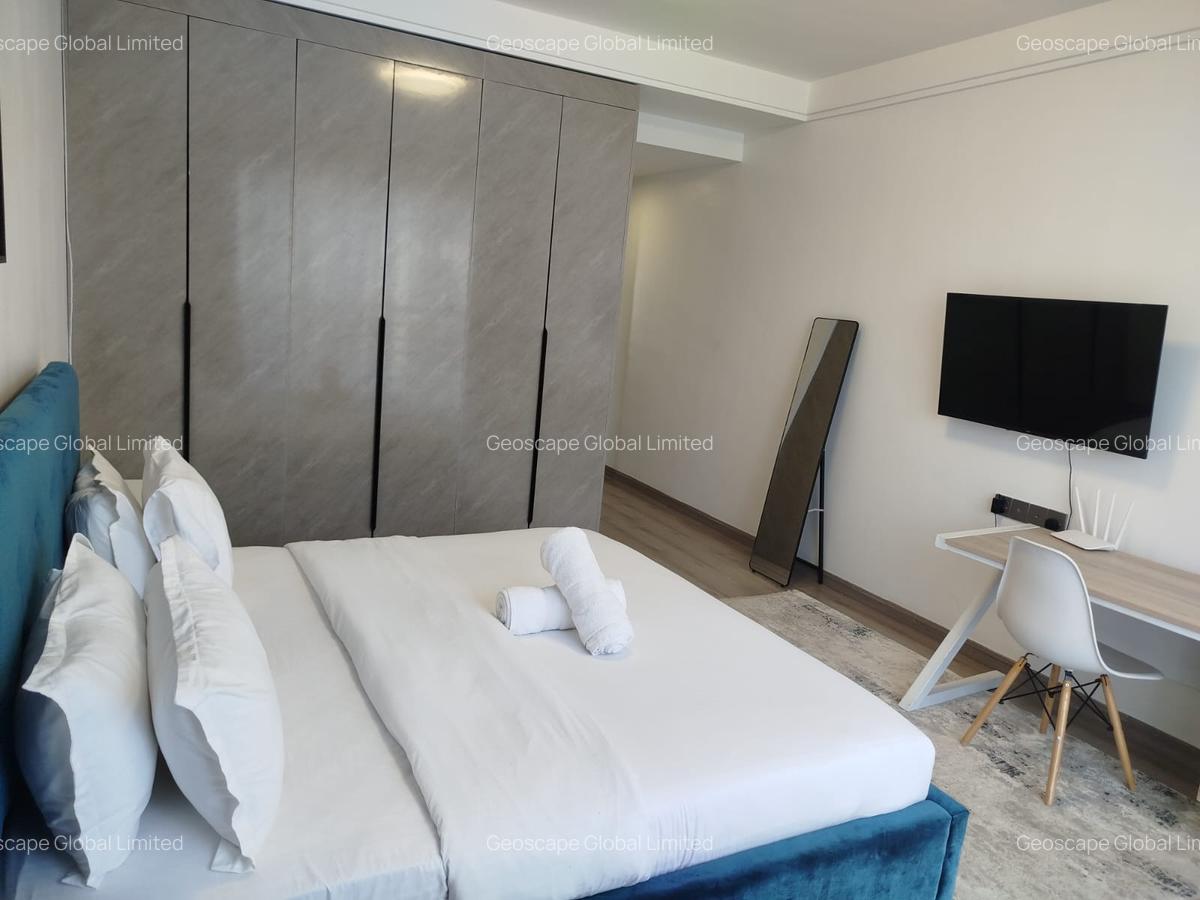 Furnished 3 Bed Apartment with En Suite in Riverside - 6