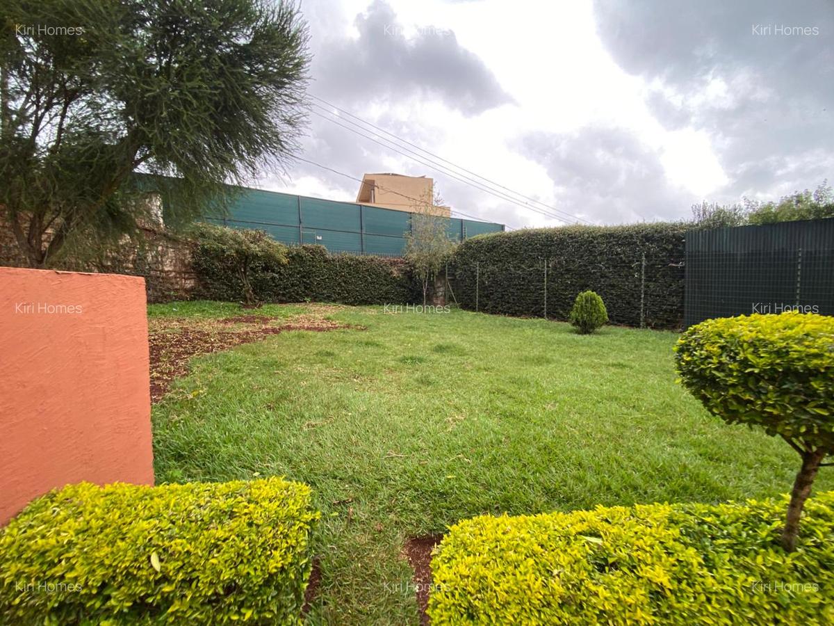 5 Bed Townhouse with En Suite in Nyari - 2