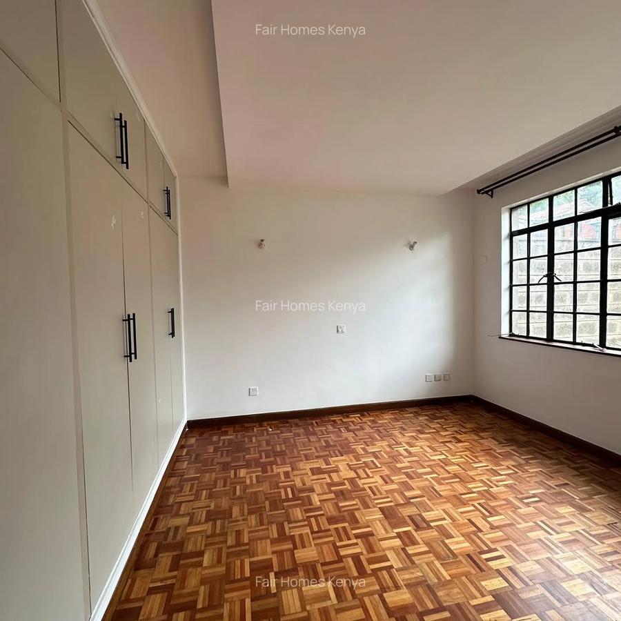 4 Bed Townhouse with En Suite at James Gichuru - 6