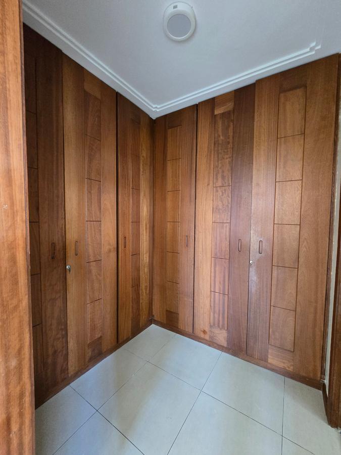 3 Bed Apartment with En Suite in Nyali Area - 12