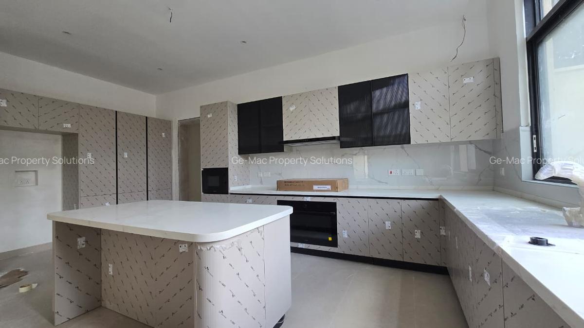 6 Bed House with Staff Quarters in Lavington - 6