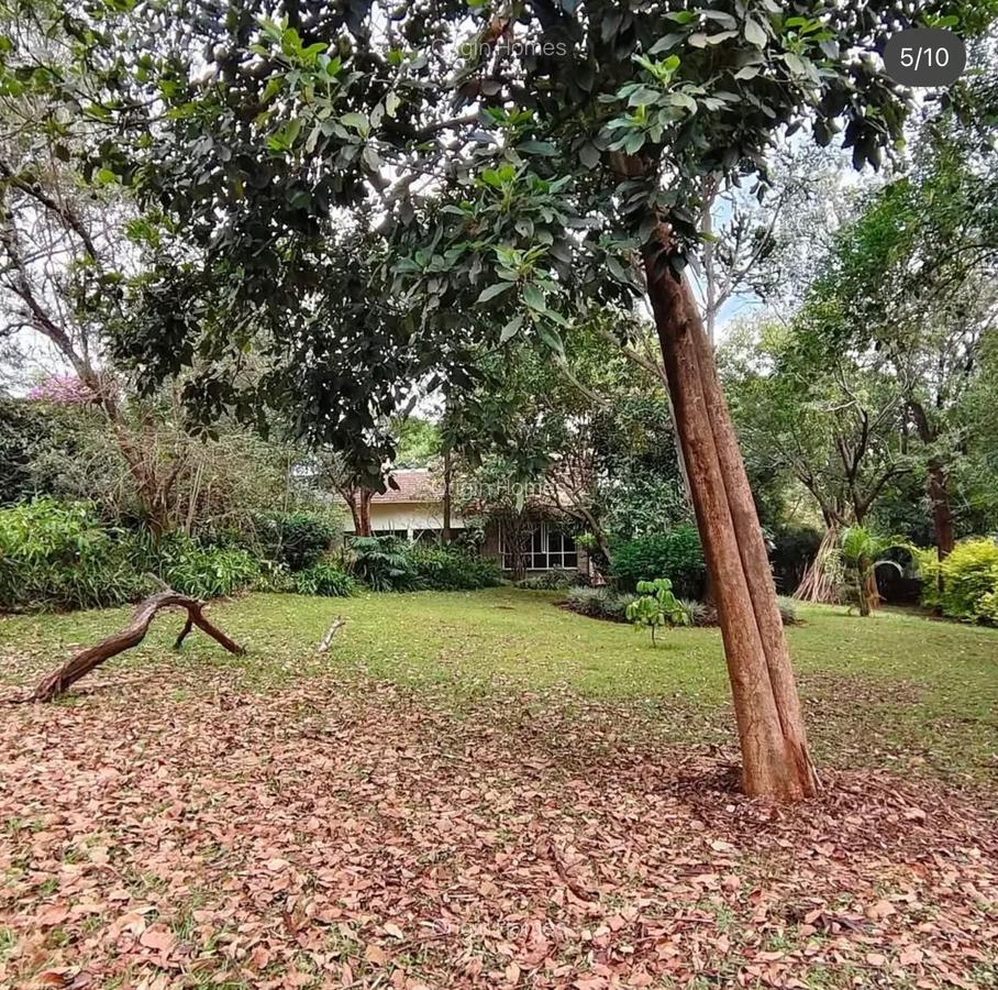 4 Bed House with En Suite at Rosslyn - 2