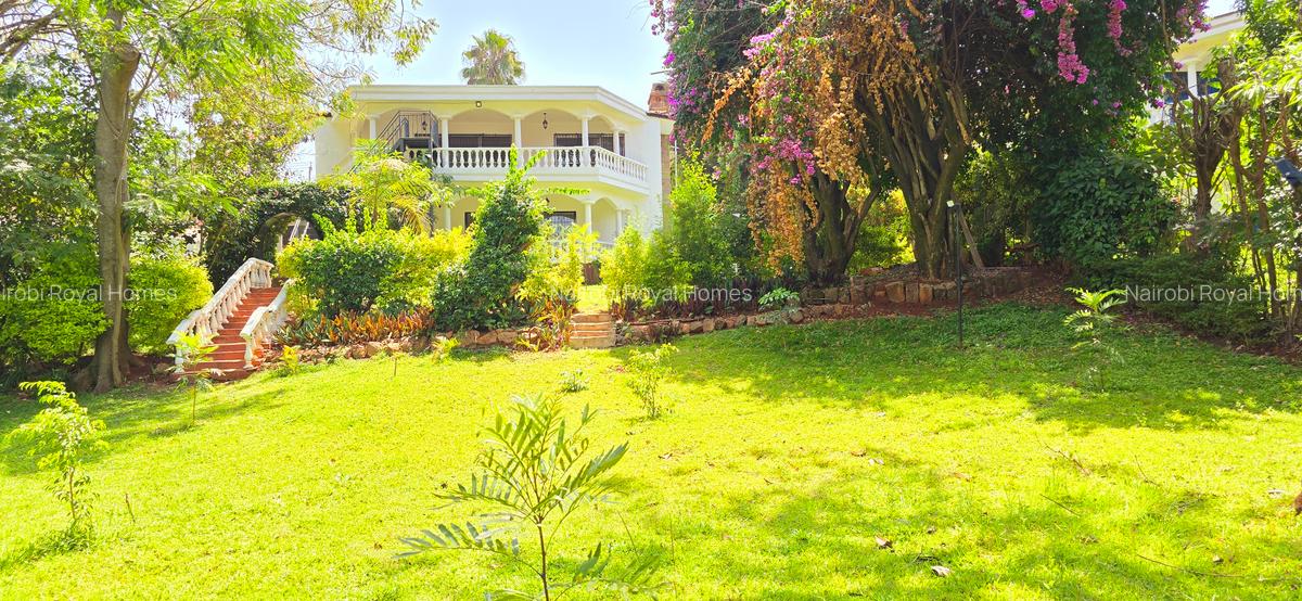 Commercial Property with Service Charge Included at Un Crescent - 10