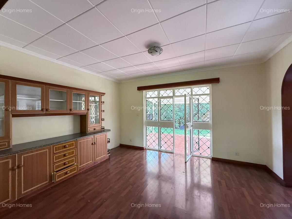 5 Bed House with En Suite at Lavington - 6