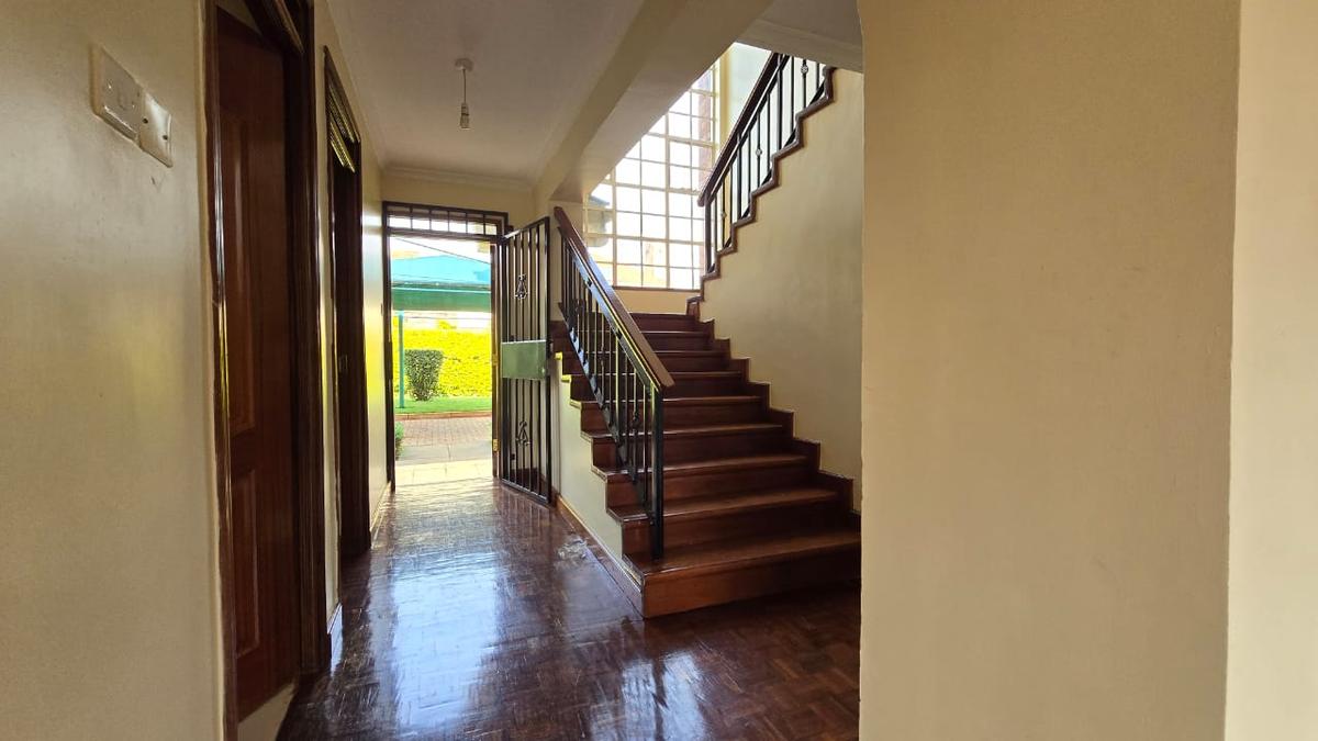 4 Bed Townhouse with En Suite in Kiambu Road - 11