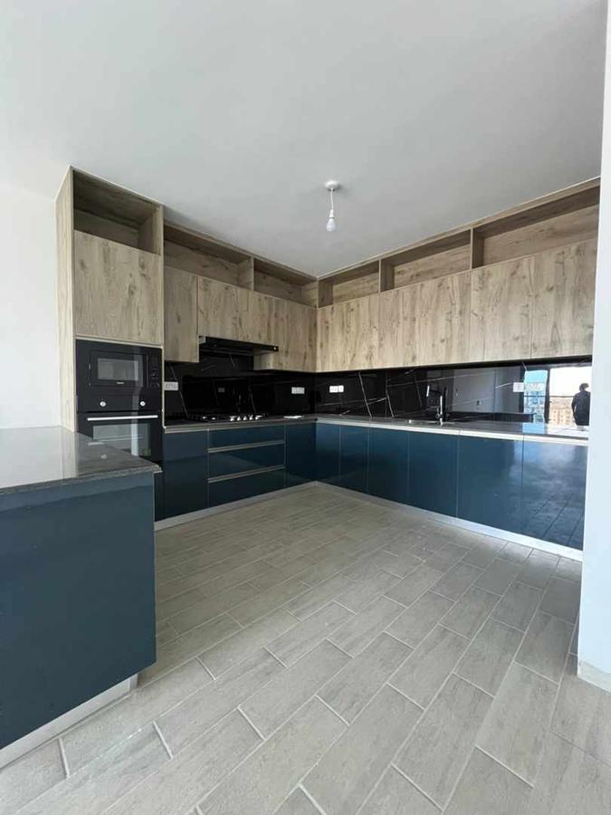 1 Bed Apartment with En Suite at Lavington - 1