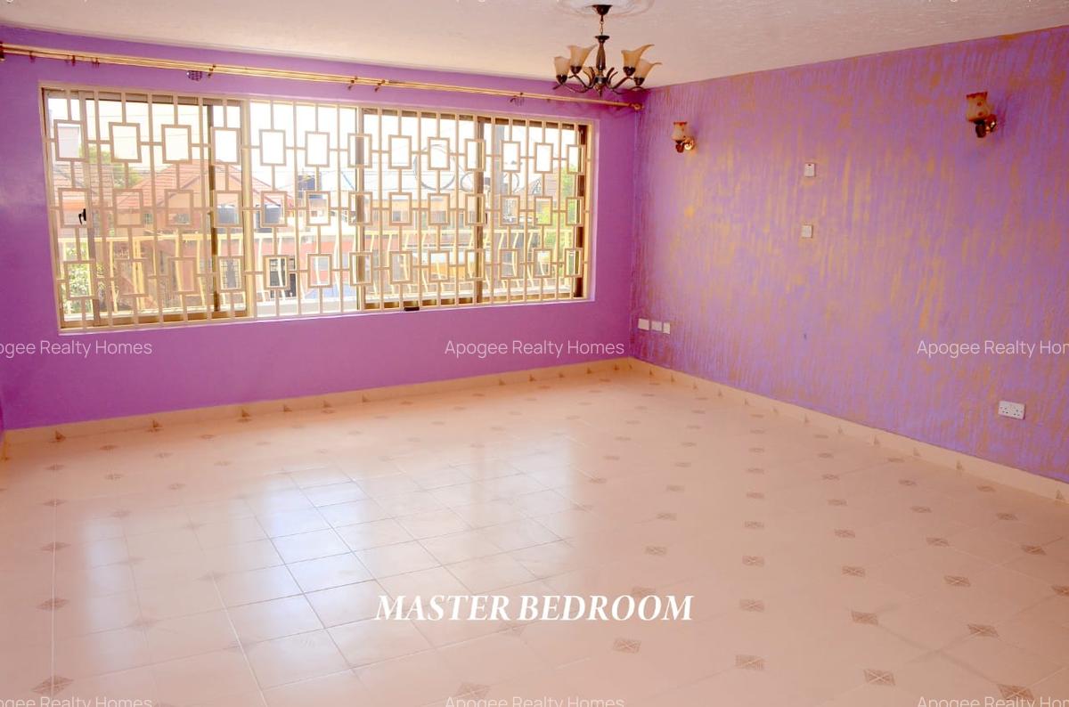 4 Bed House with En Suite at Membley - 9