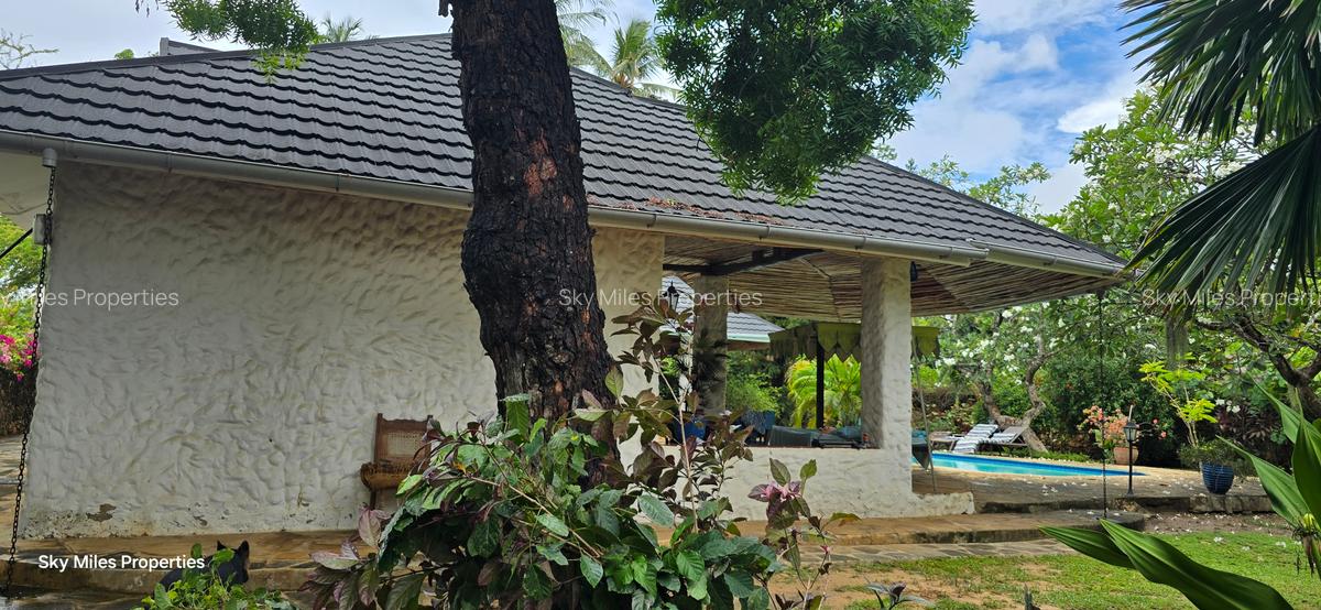 3 Bed Villa with En Suite at Mtwapa La-Marina - 13