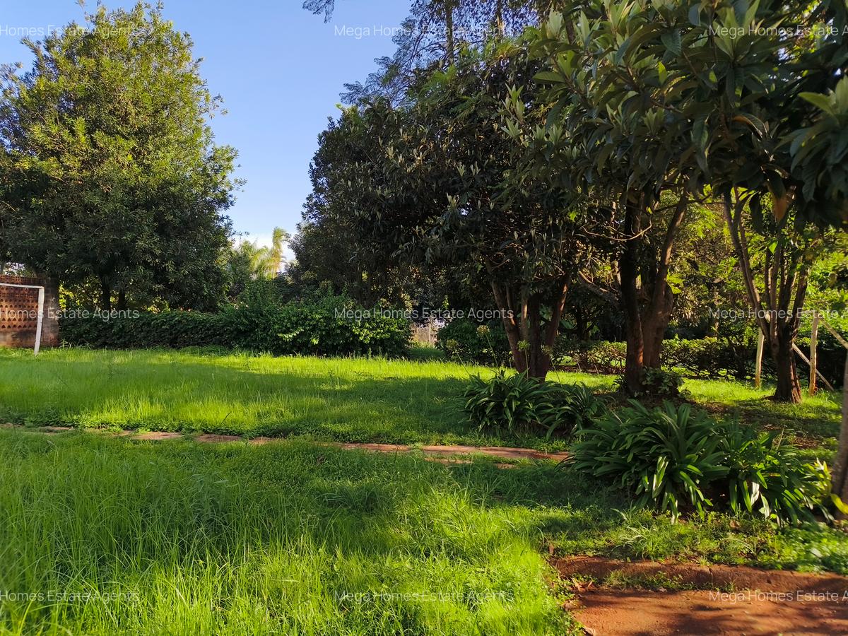 3 ac Land in Runda - 1