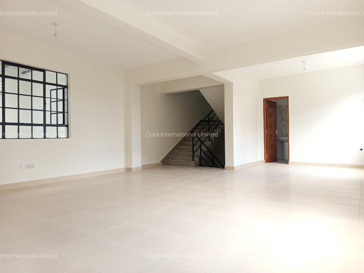 5,750 ft² Warehouse in Syokimau - 3
