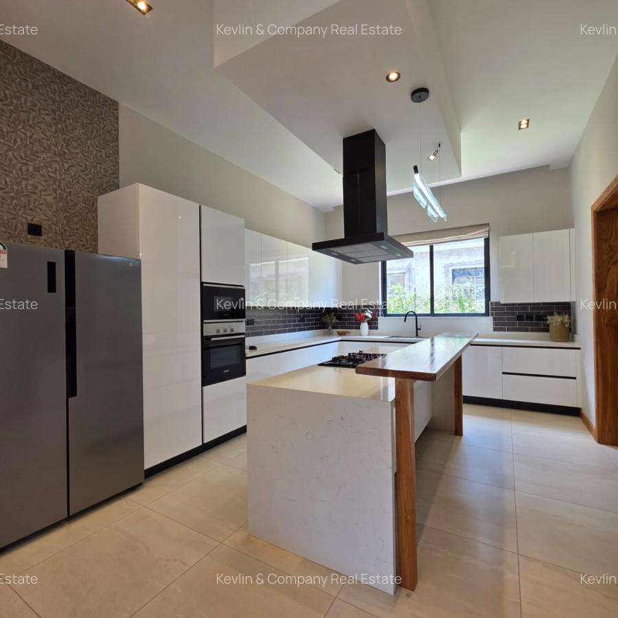 4 Bed Villa with En Suite in Loresho - 6