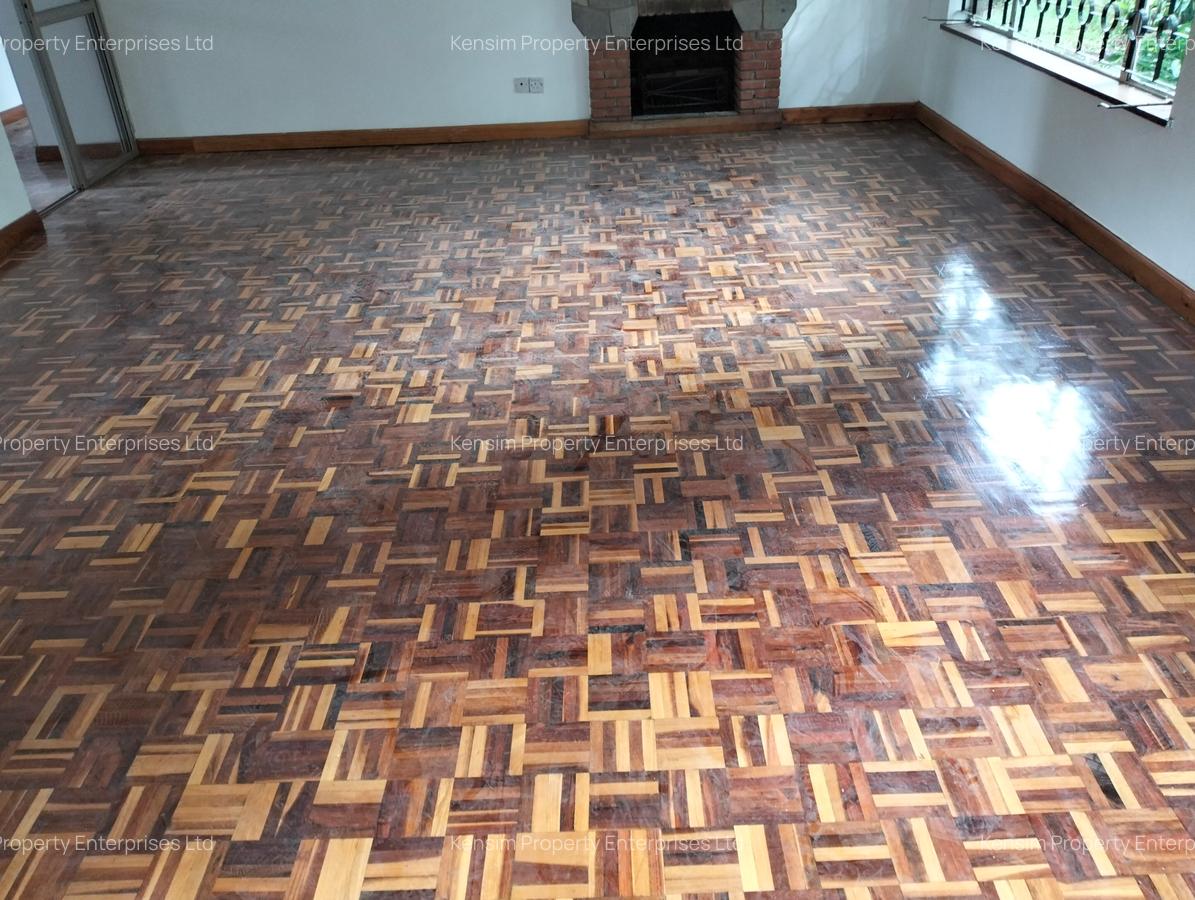 4 Bed Townhouse with En Suite in Lavington - 7