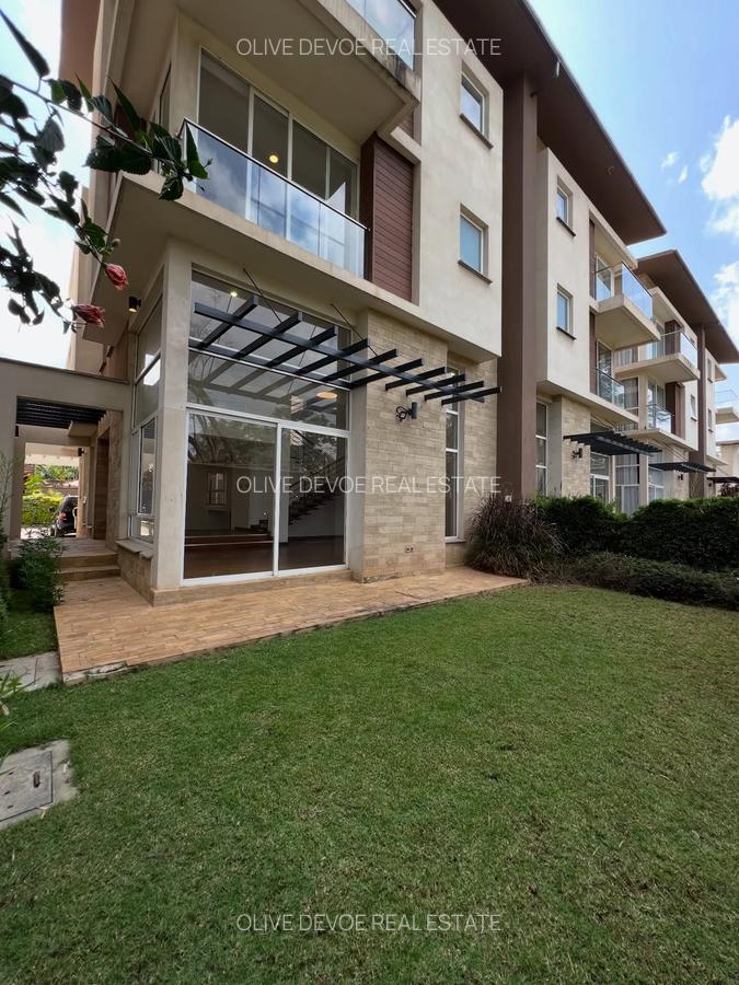 4 Bed Townhouse with En Suite in Lavington - 12