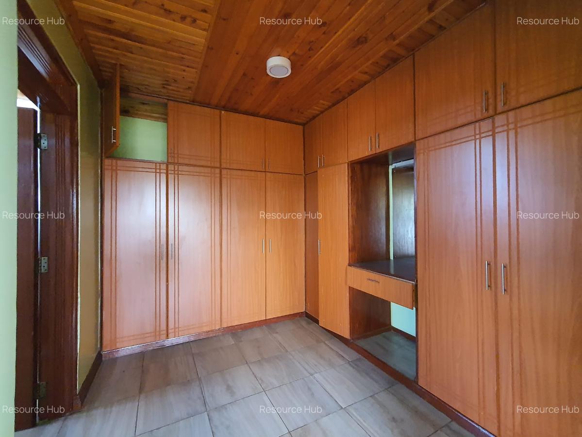 5 Bed House with En Suite at Nyari - 13