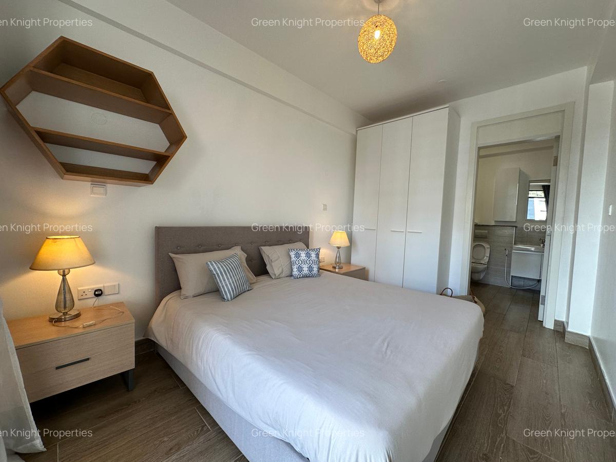 Serviced 3 Bed Apartment with En Suite in Westlands Area - 13