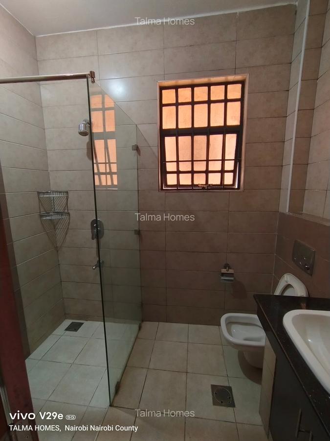5 Bed Townhouse with En Suite at Lavington - 15