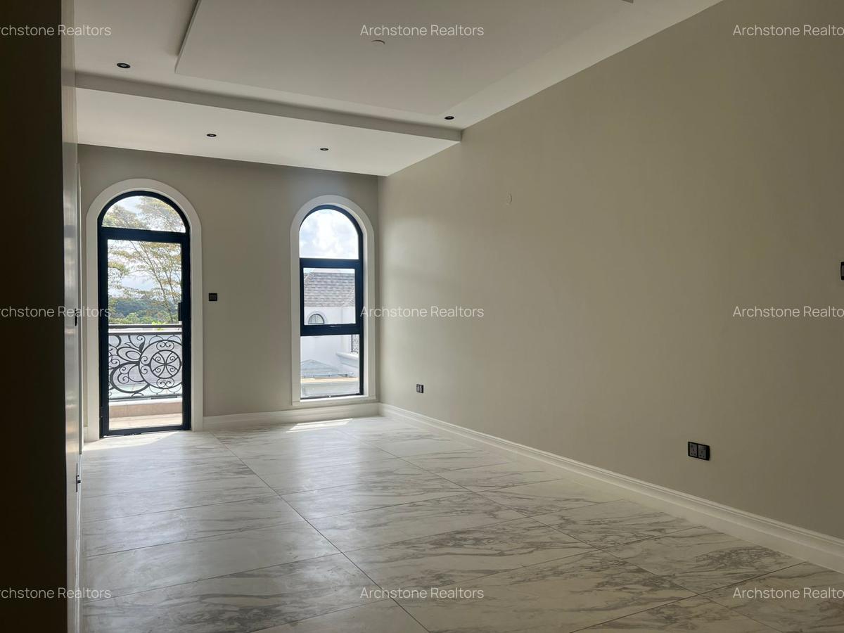5 Bed Townhouse with En Suite in Loresho - 8