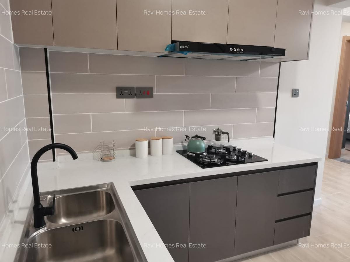 2 Bed Apartment with En Suite in Lavington - 2