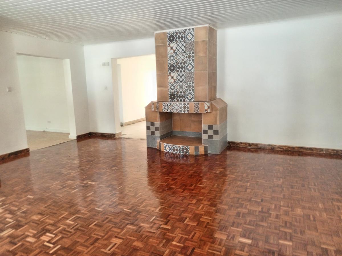 5 Bed House with En Suite at Nyari Estate - 14