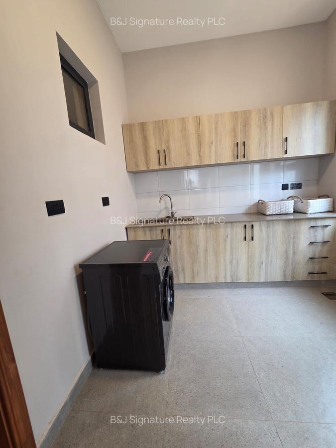 4 Bed Townhouse with En Suite in Loresho - 10