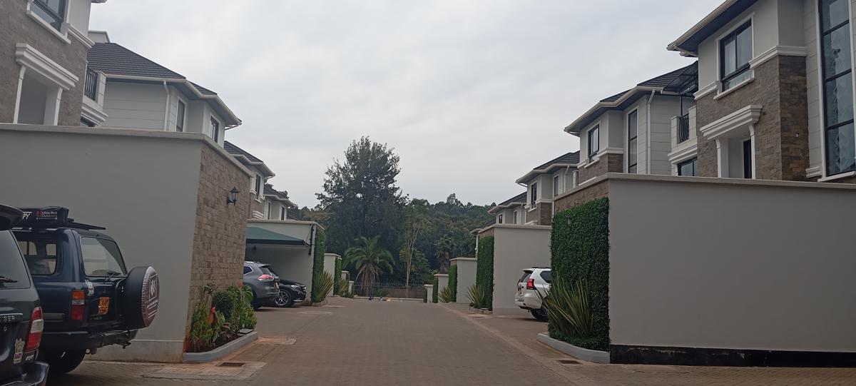 4 Bed Townhouse with En Suite at Spring Valley Estate Westlands - 16