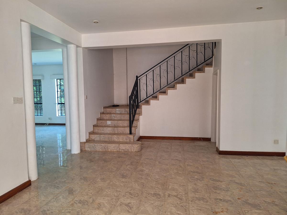 4 Bed House with En Suite in Gigiri - 5