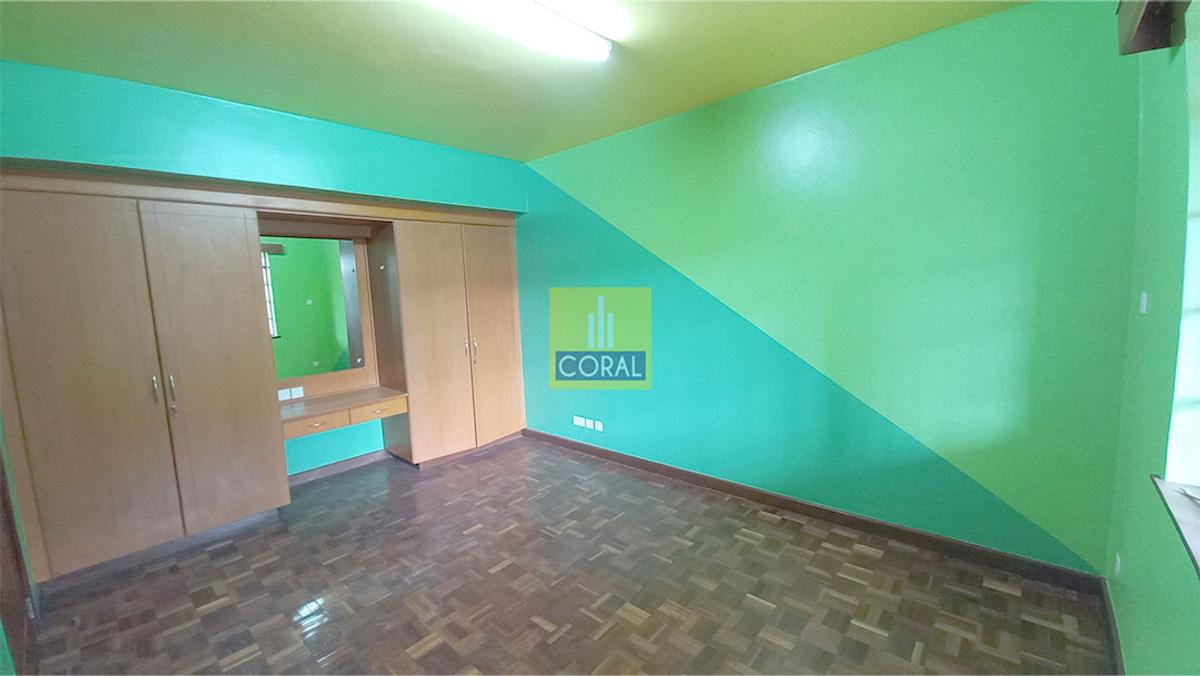 3 Bed Apartment with Backup Generator in Parklands - 14