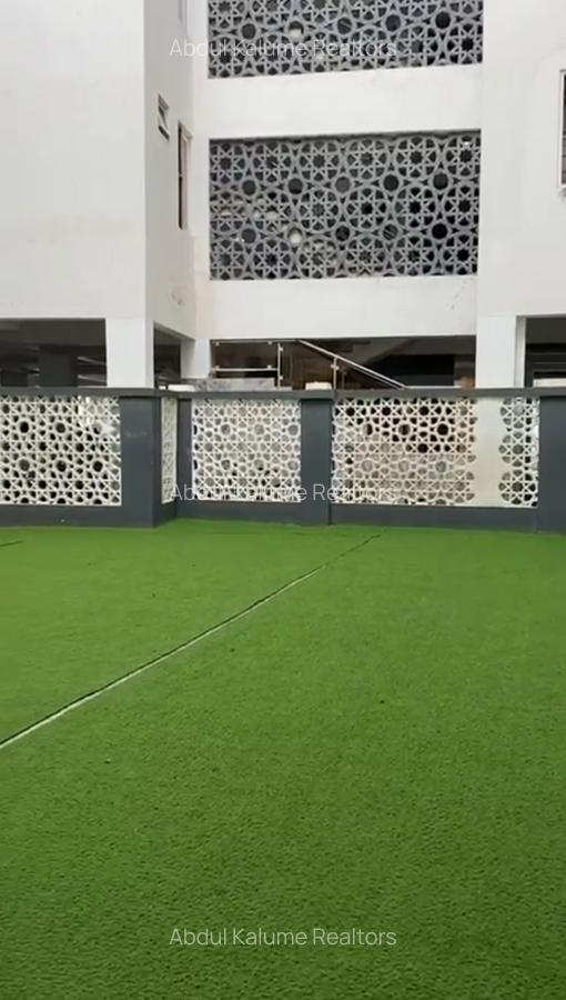 Serviced 2 Bed Apartment with En Suite at Nyali - 14