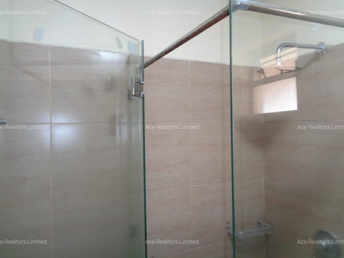 1 Bed Apartment with En Suite at Naivasha Road Nairobi - 11