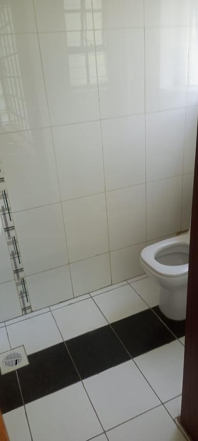 4 Bed Apartment with En Suite at Upperhill - 7