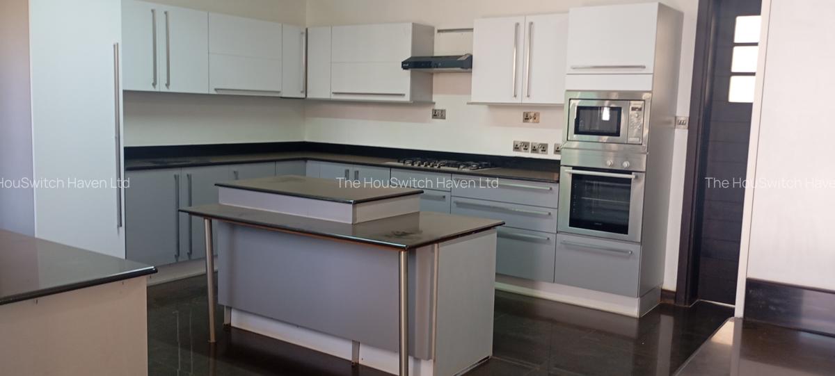 6 Bed Villa with En Suite at Off Ruaka Rd - 5