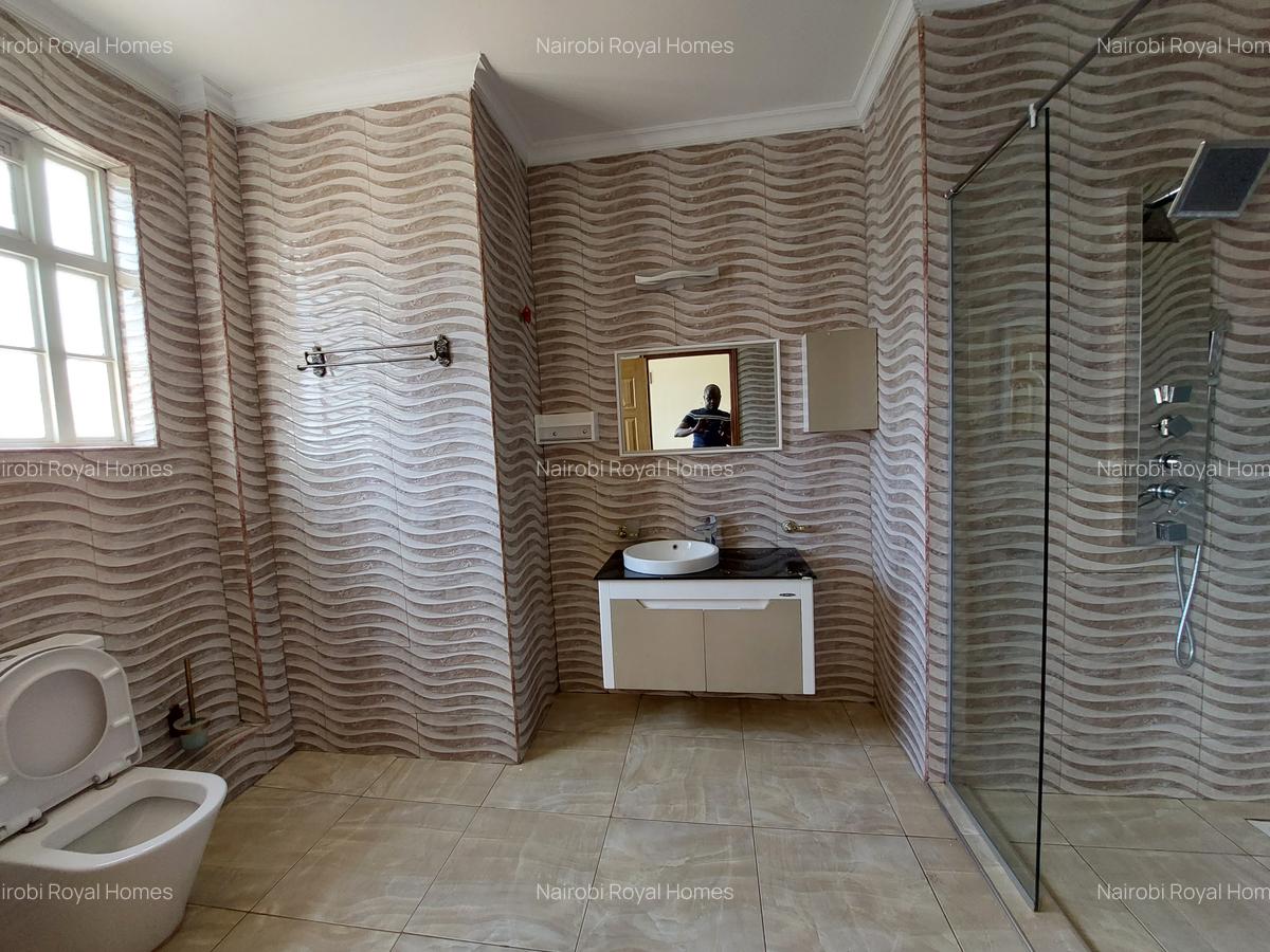 10 Bed House with En Suite at Runda Road - 5