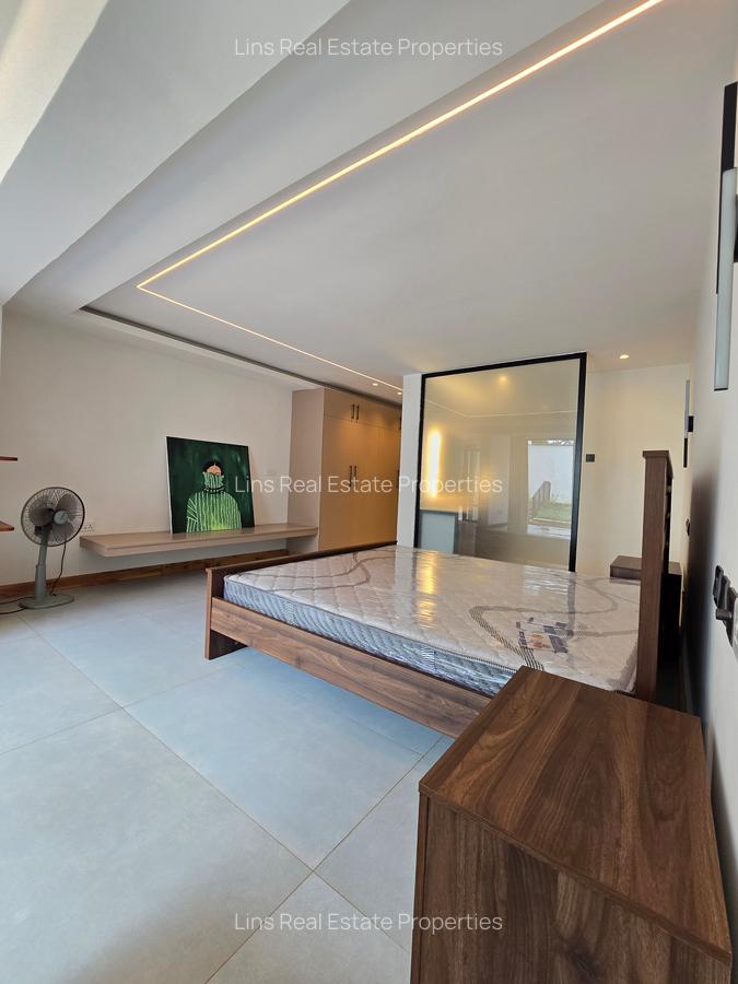 1 Bed House with En Suite in Kyuna - 2