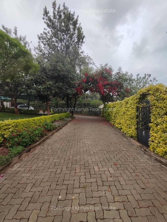 5 Bed House with En Suite at Hardy - 6