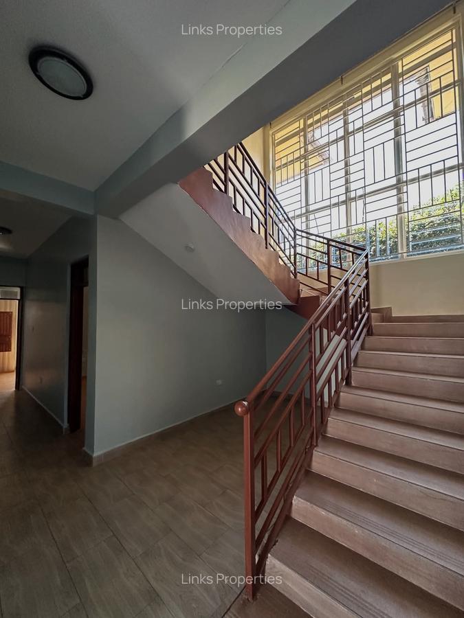 4 Bed House with En Suite at Dagoretti Road - 10