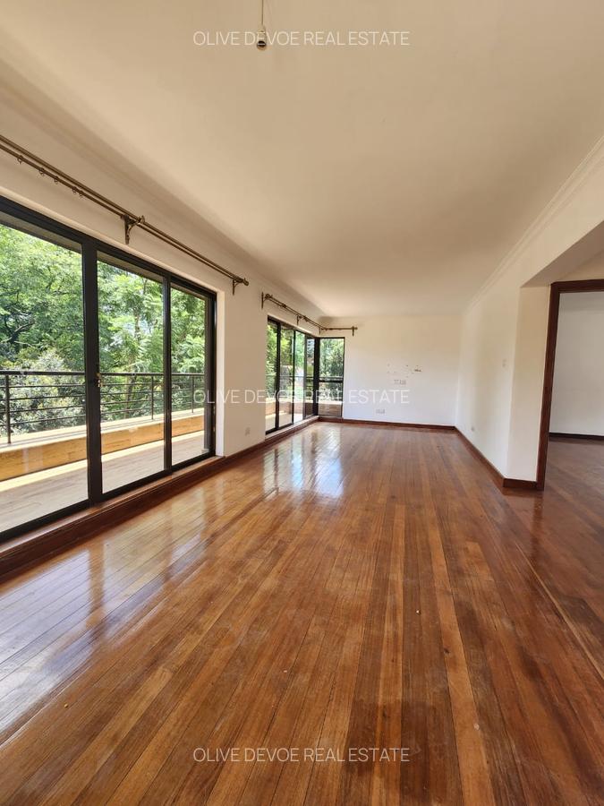 5 Bed Townhouse with En Suite in Kileleshwa - 9