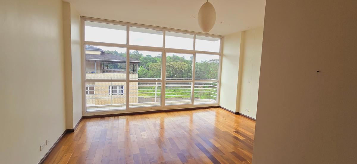 5 Bed Townhouse with En Suite at Convent Drive - 16
