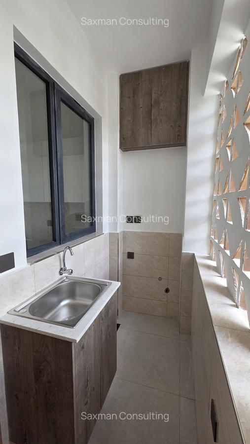 2 Bed Apartment with En Suite in Westlands Area - 2
