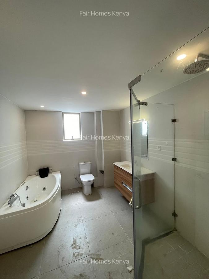 3 Bed Apartment with En Suite at Vihiga Road - 10